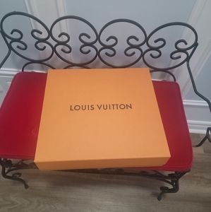 Genuine Louis Vuitton Magnet Closure Gift Box